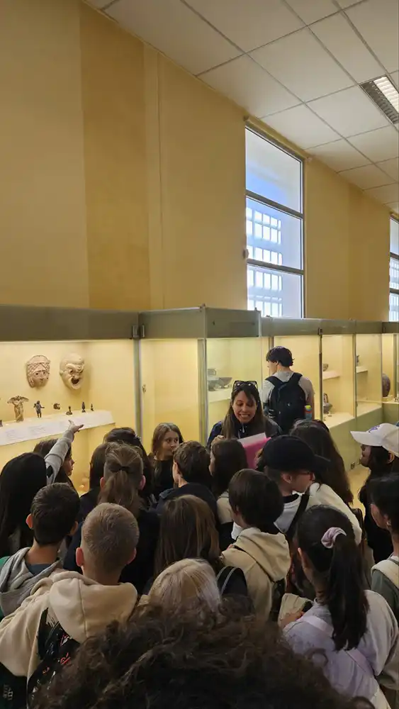 πρόγραμμα βιωματικών εκπαιδευτικών ξεναγήσεων
